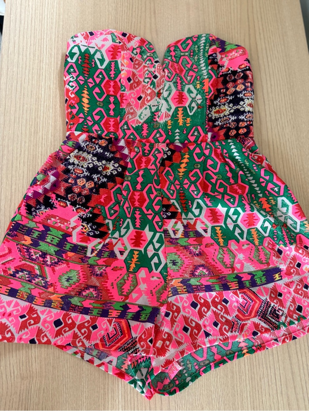 Do & Be Strapless Bustier Romper Vibrant Pink Green Aztec Print Size Small